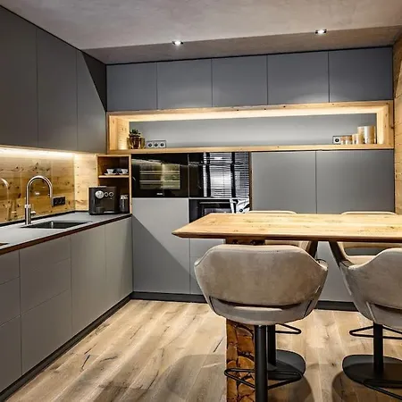 Luxurioese Seelage Apartment Friedrichshafen