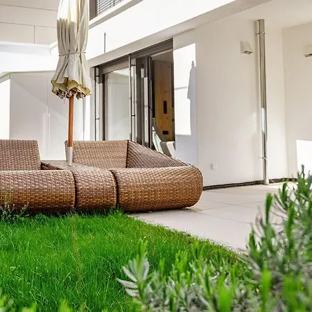 Luxurioese Seelage Apartment